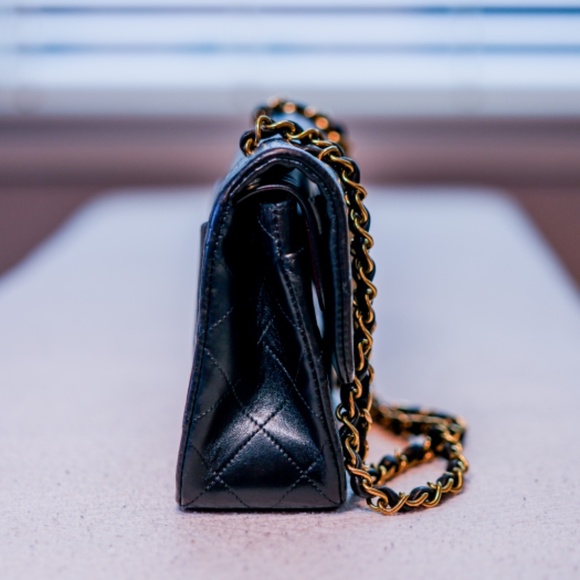 Chanel 1994 Lambskin Small Double Flap in black with 24k gold hardware! - Picture 5 of 14